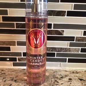 2 Bath and Body Works Sprays and 2 Soaps